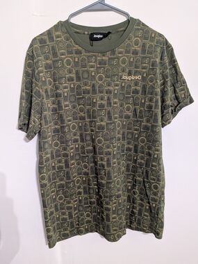 Desigual Olive Geometric Motif Short Sleeve Tee